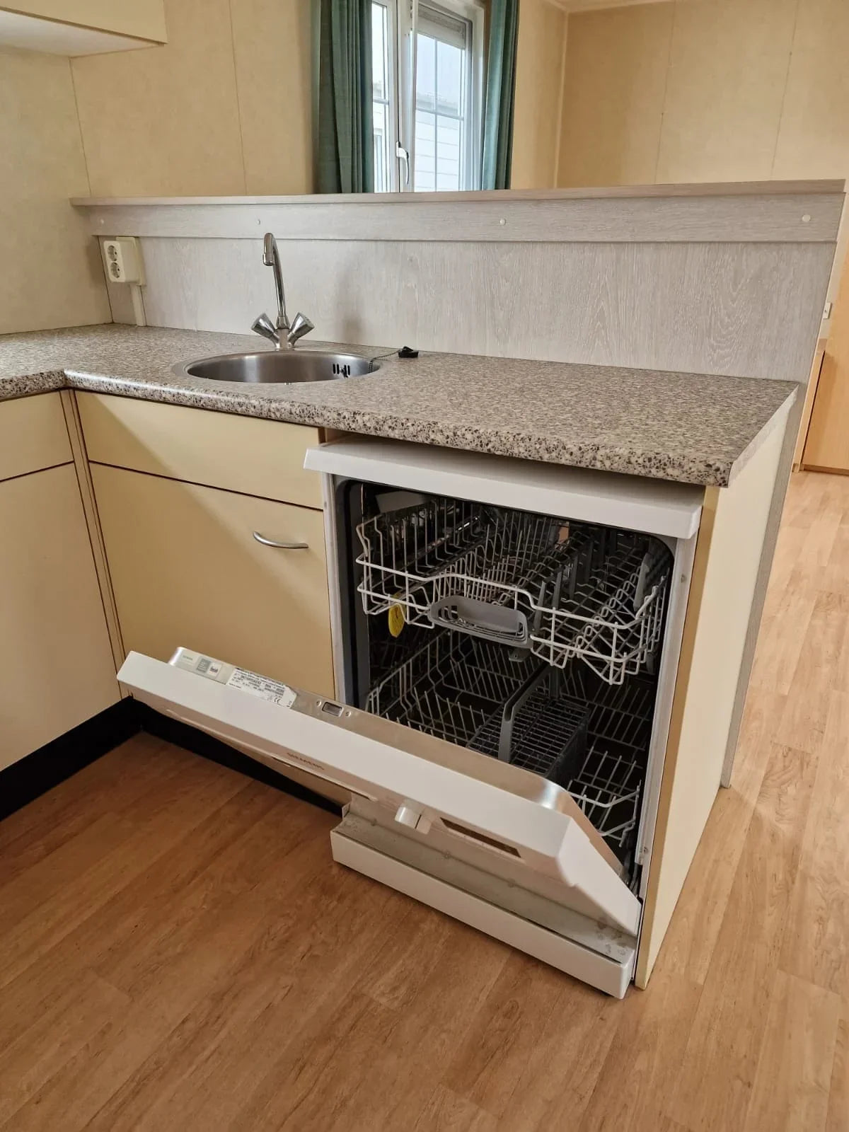 Casa móvel T3 Tula – Cozinha e casa de banho equipadas