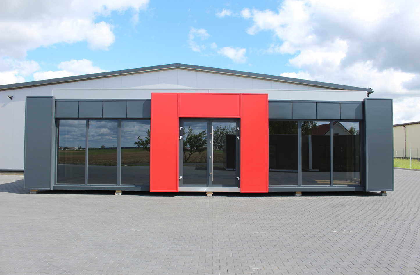 Escritório em contentor 12,00 × 6,00 m – Modelo Lisboa