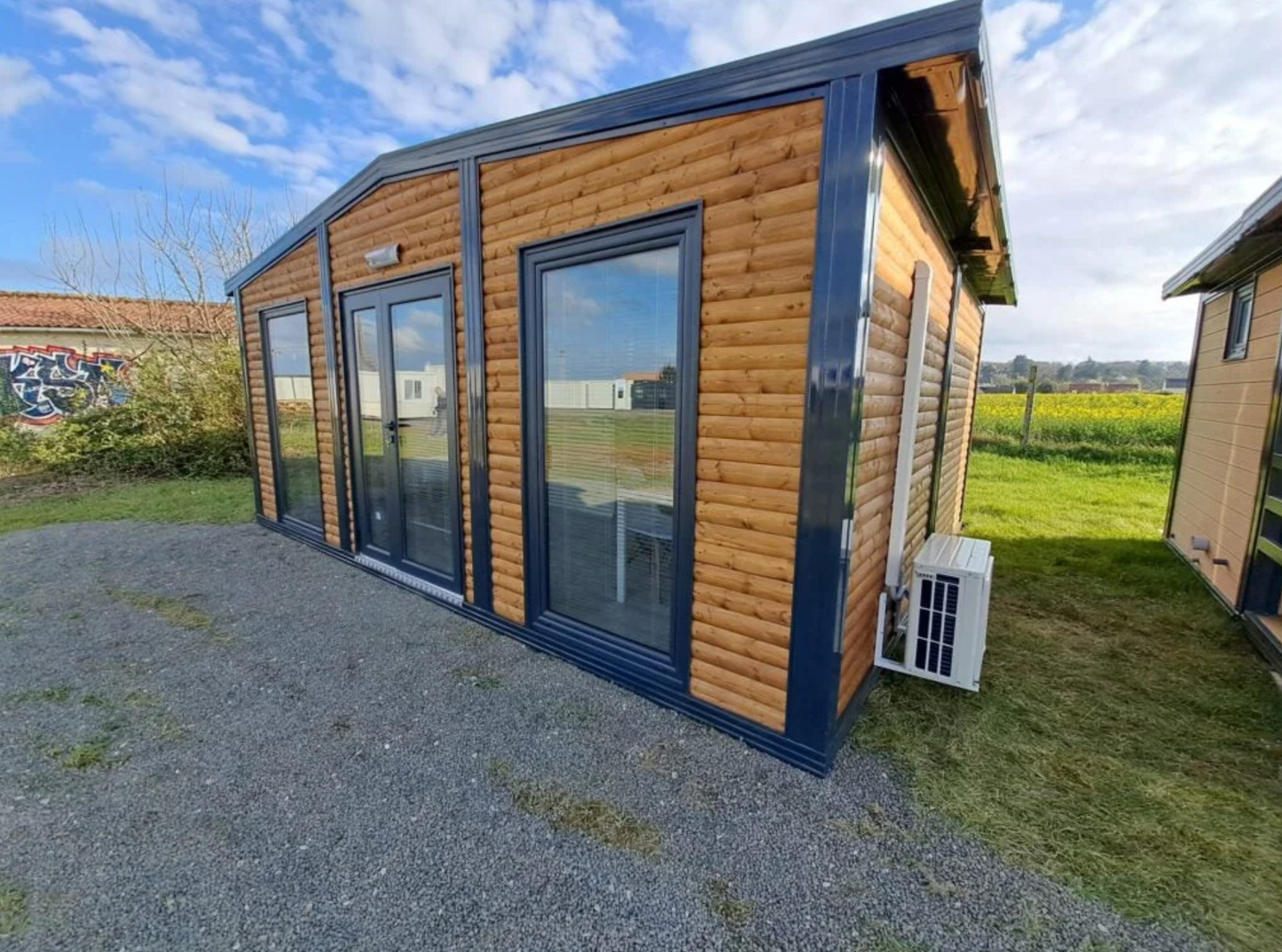 Bangalô mobiliado – Chalé com jardim de 28 m²