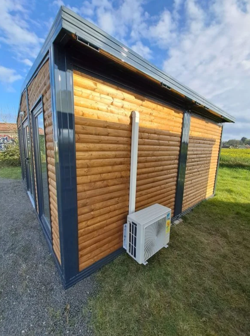 Bangalô mobiliado – Chalé com jardim de 28 m²